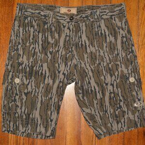 Mossy Oak Women's Bermuda Shorts Waist 36" Inseam 10"